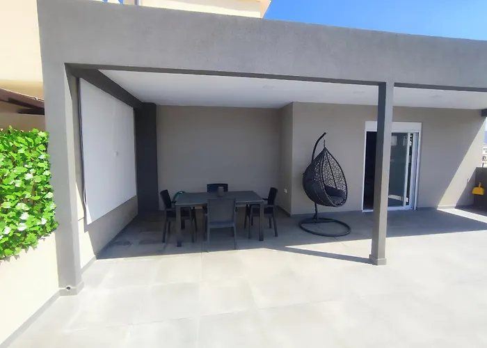 Mc Luxury Living Apartment *