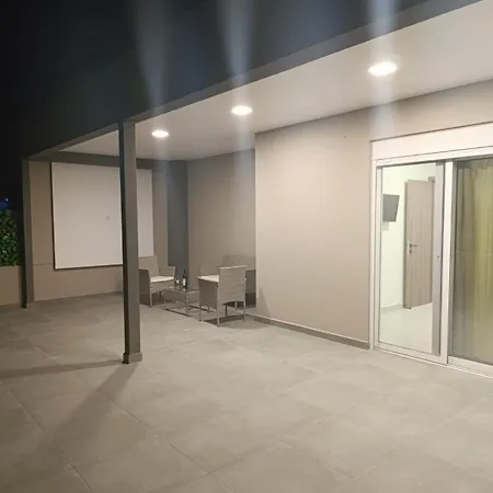 Mc Luxury Living Hriszí Aktí Haniá